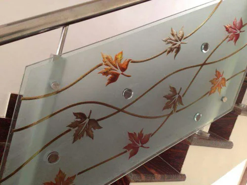 Patterned privacy panel